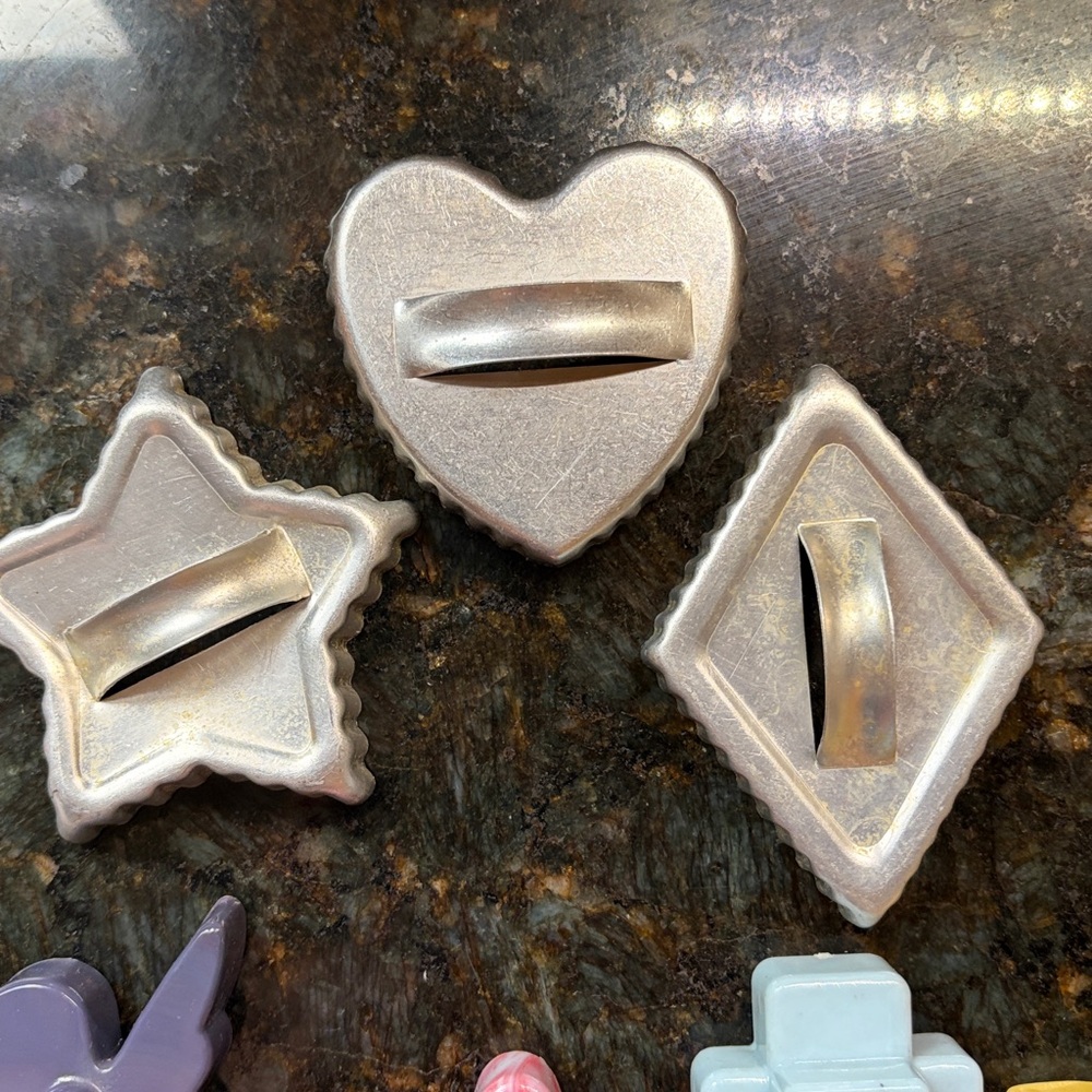 Assorted Cookie Cutter Set - Picture 2 of 3